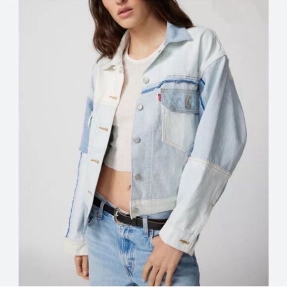 Levi's Light Blue Denim Oversized Jacket(Size XS) - Picture 1 of 13